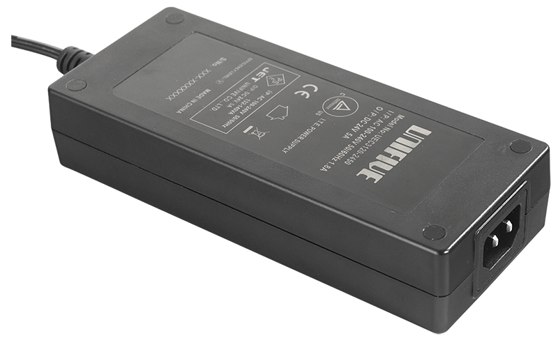 【UEC3120-1210】UNIFIVE(ユニファイブ） ACアダプター(ＡＣコード別売り) センタープラス（+）